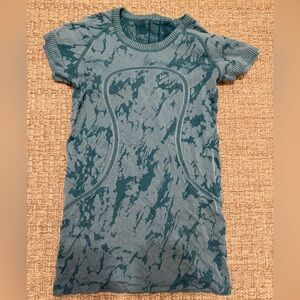 lululemon athletica Kids' Blue Patterned Tee